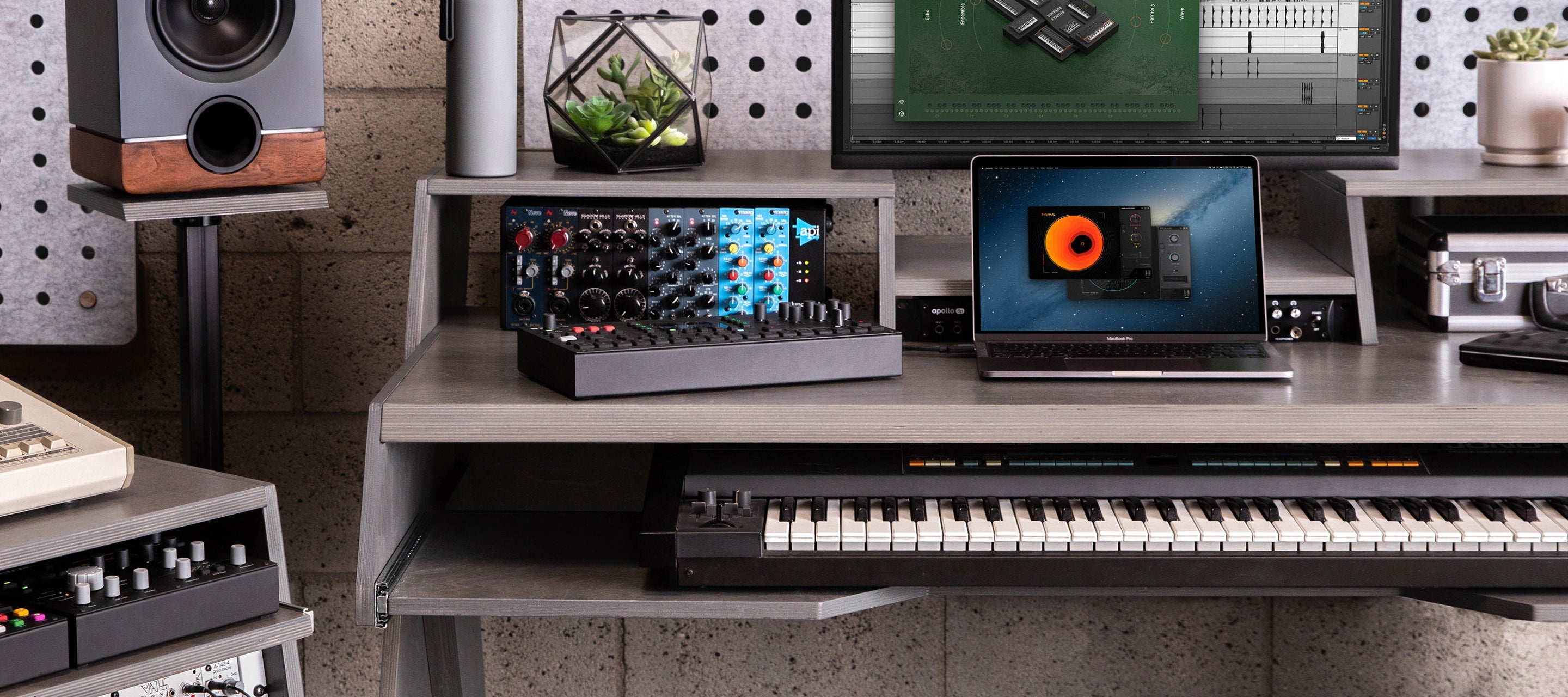 De-Fi Platform in Driftwood Grey