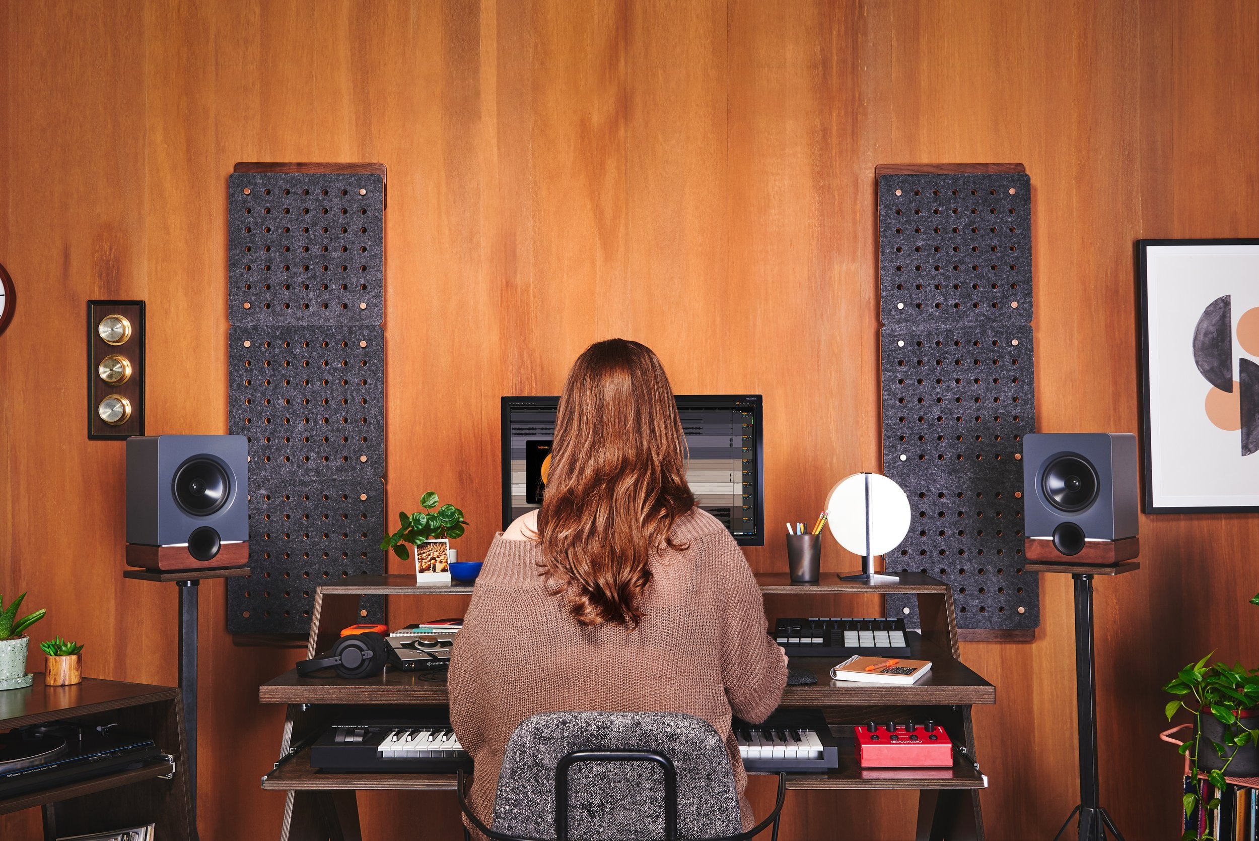 De-Fi Platform in Use by Music Producer